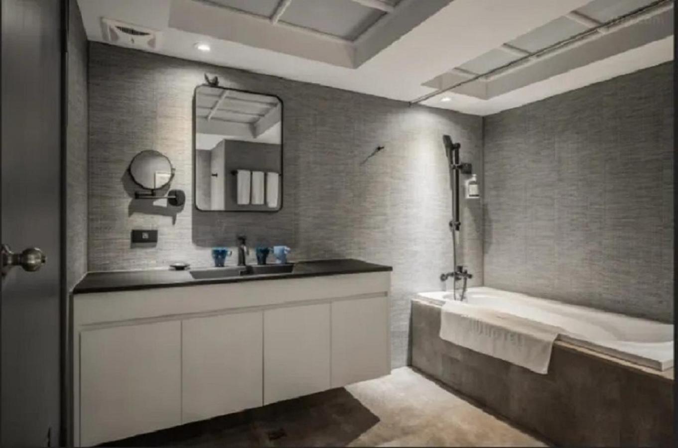 Cu Hotel Kaohsiung Extérieur photo
